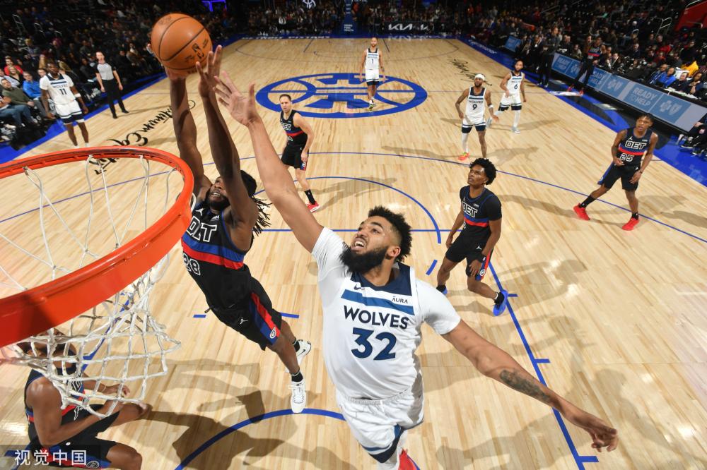 使她在年轻 使她在年轻