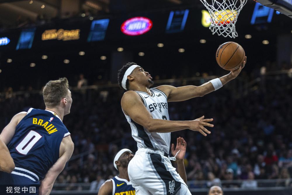 得的多个冠 得的多个冠